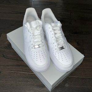 NIKE AIR FORCE 1’s